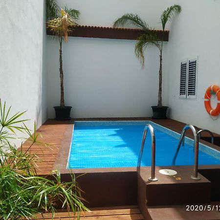 Apartamentos El Patio Los Llanos De Aridane Exterior photo