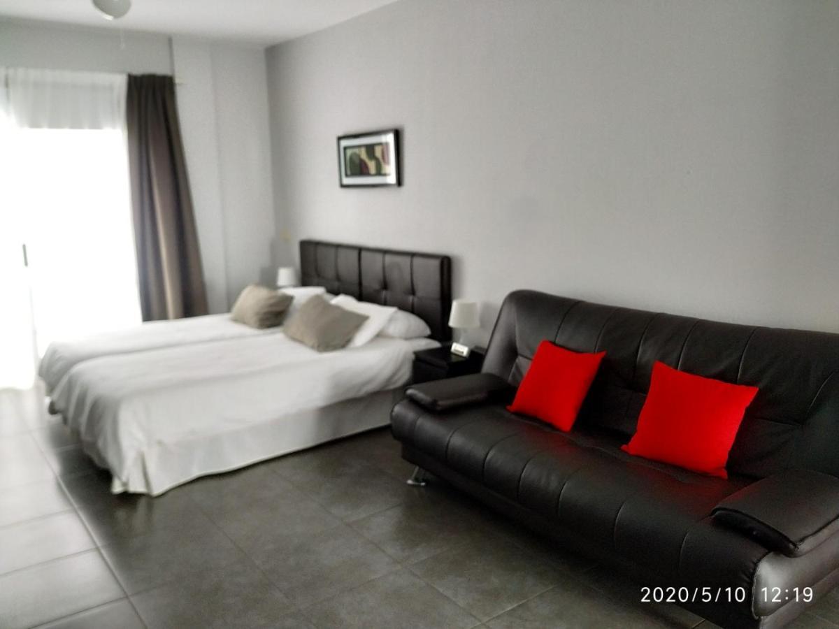 Apartamentos El Patio Los Llanos De Aridane Exterior photo